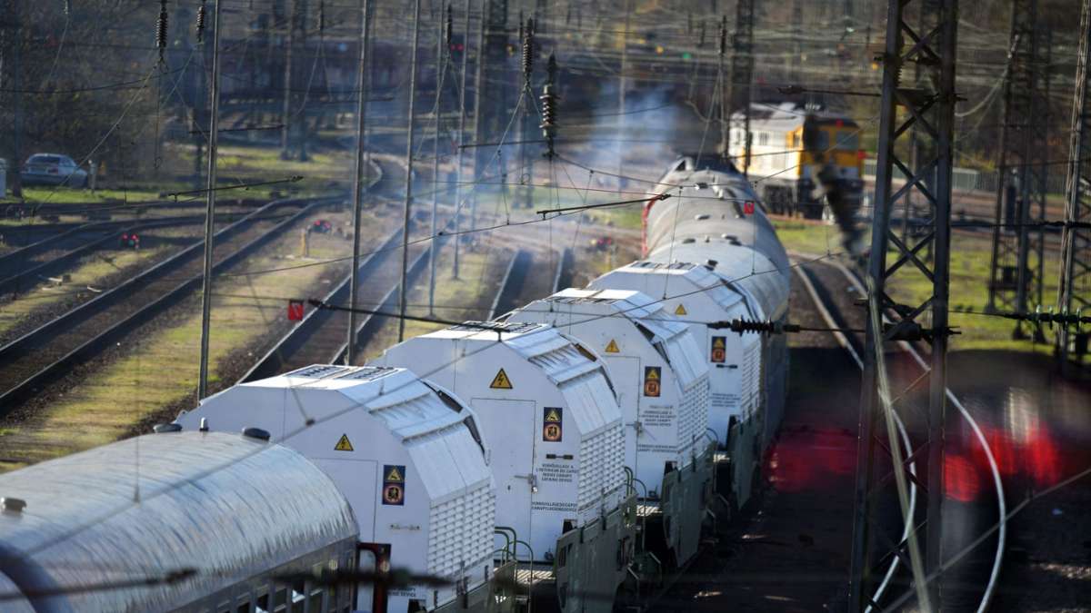 Déchets nucléaires : Après quatre ans : un train Castor arrive en Allemagne