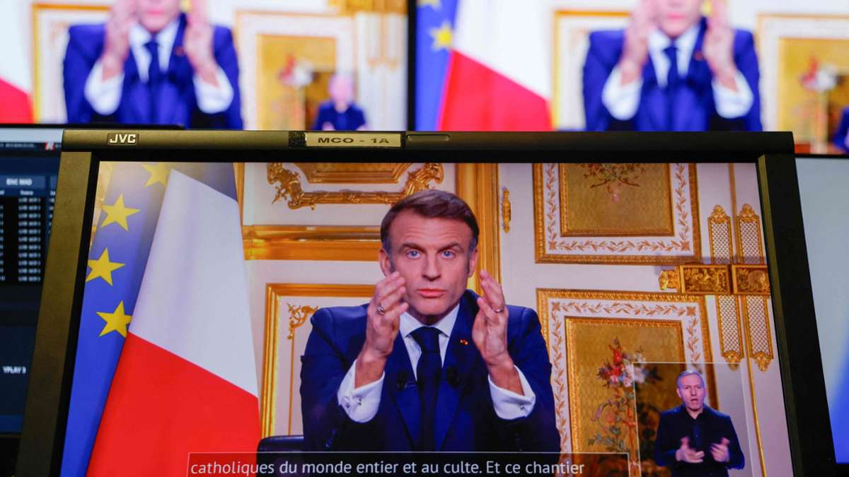 Chute du gouvernement en France : Macron sous pression dans la crise politique - L'UE se tourne vers Paris