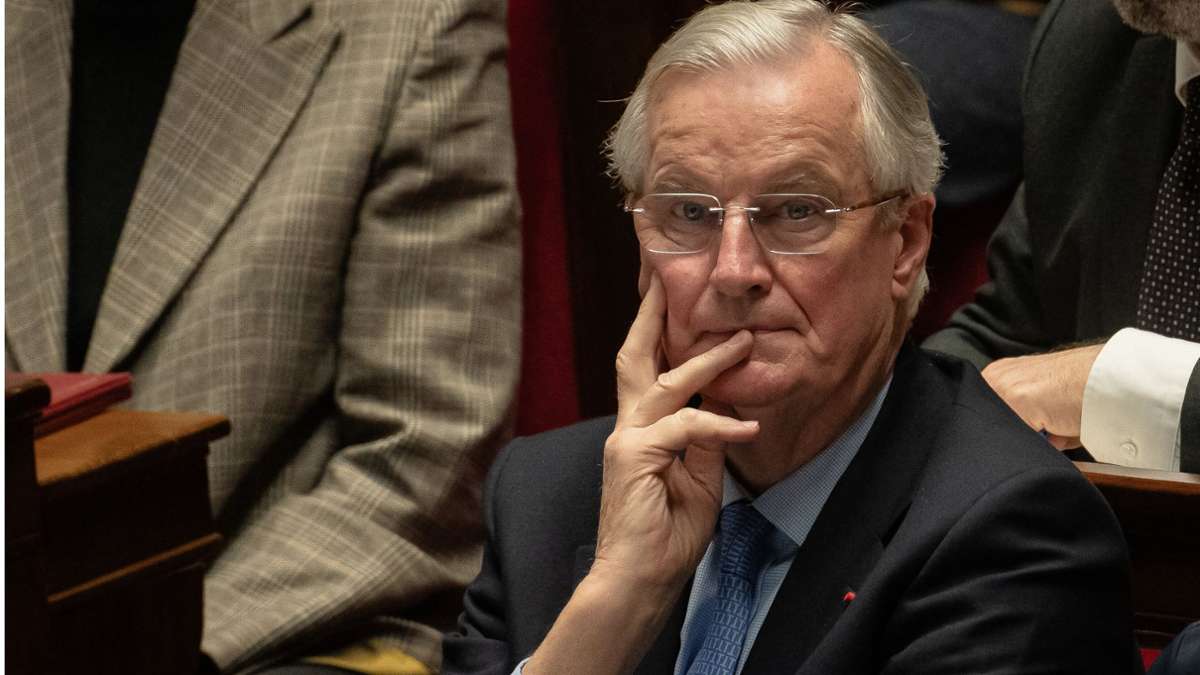 Crise gouvernementale en France : jours de chaos démocratique