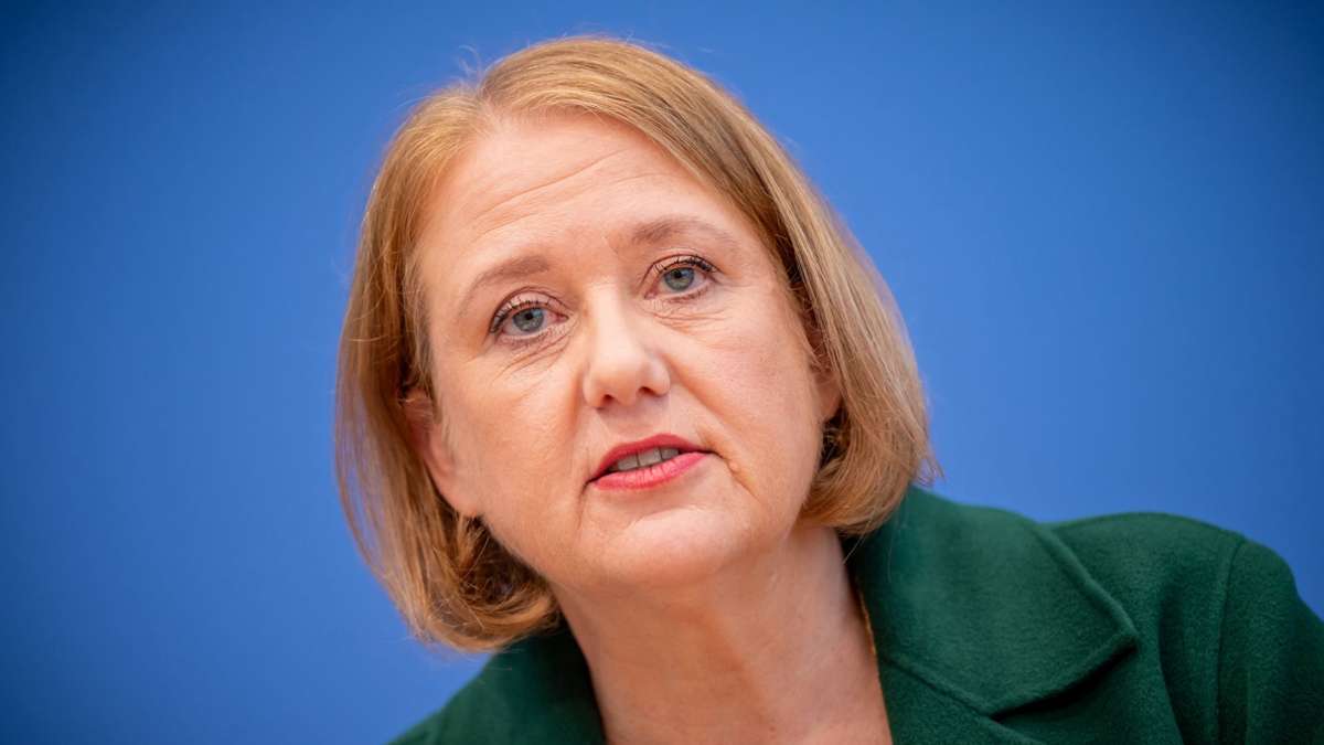 Critique des lacunes juridiques : Paus veut lutter contre la violence numérique envers les femmes