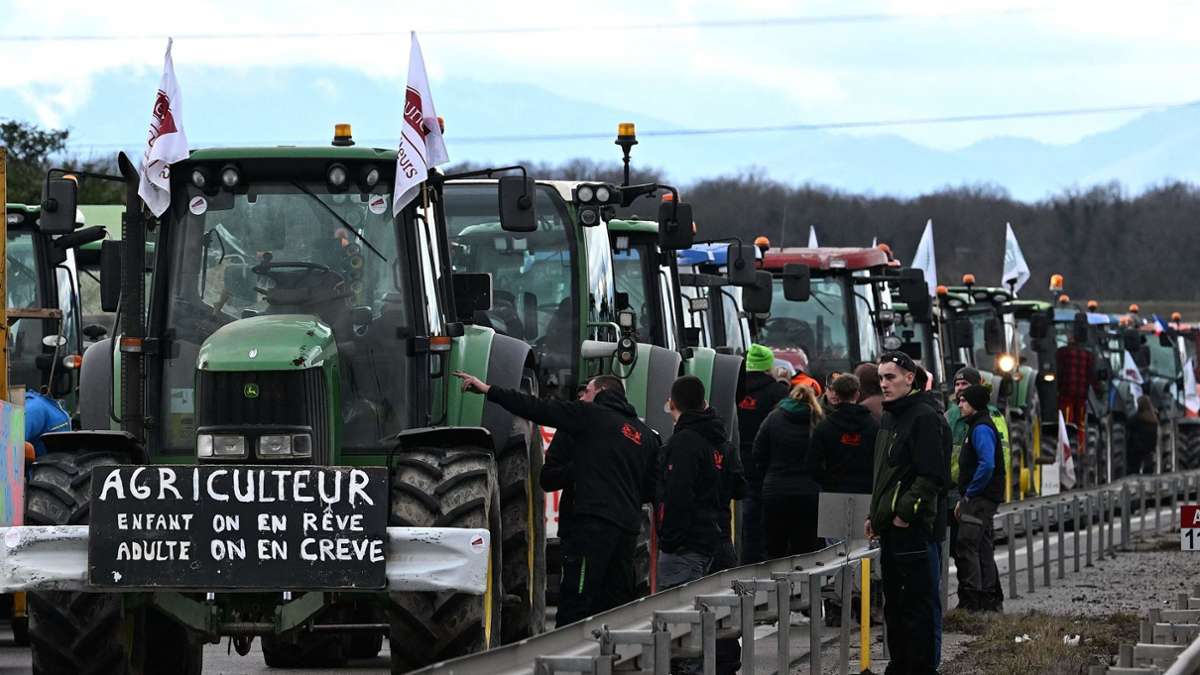 Manifestation contre les accords de libre-échange à Kehl : les agriculteurs bloquent le pont européen vers la France