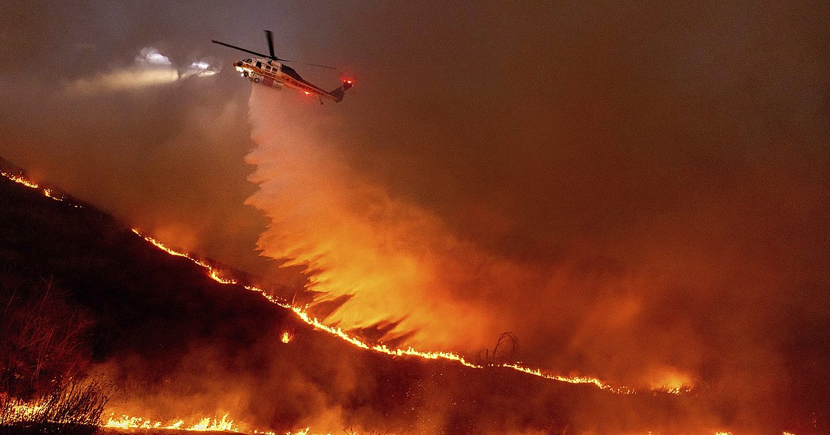 Cinq nouveaux incendies étincent en Californie, d'autres flamboyant encore