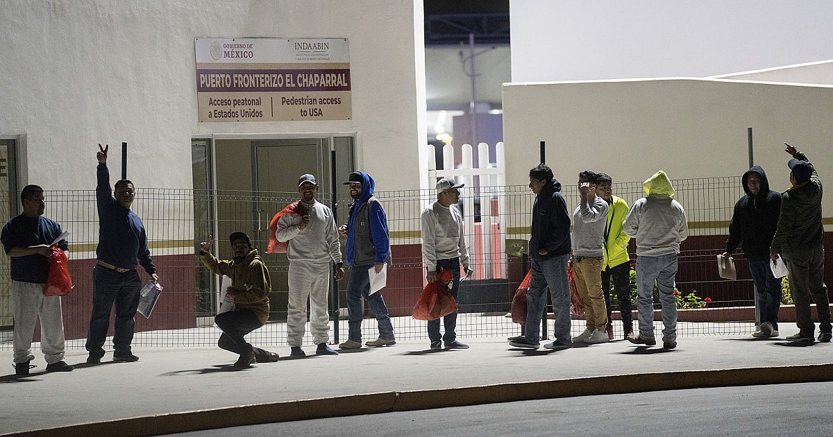 ICE a arrêté plus de 500 migrants criminels la première semaine, la Maison Blanche dit