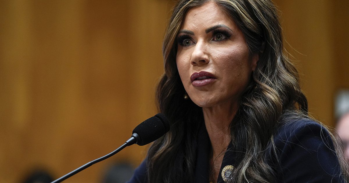 Le candidat de Trump au poste de chef de la Sécurité intérieure répond aux questions des sénateurs