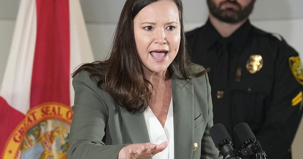 Le gouverneur DeSantis choisit Florida AG pour siéger au Sénat américain