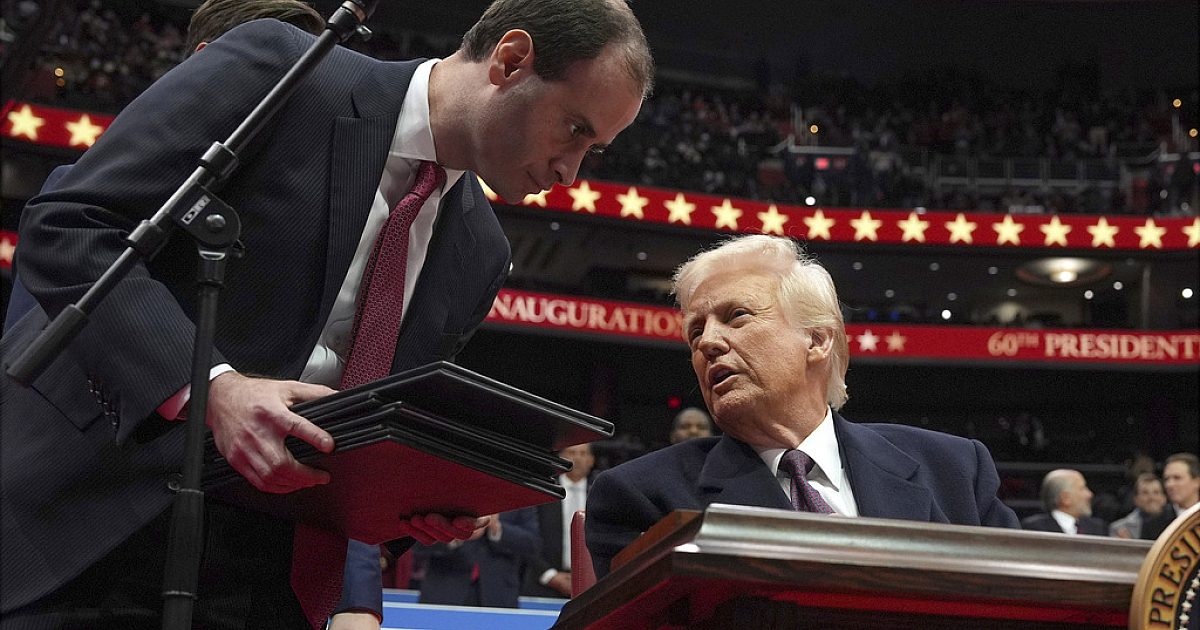 Les États Sue Trump pour avoir mis fin à la citoyenneté automatique du droit d'aînesse