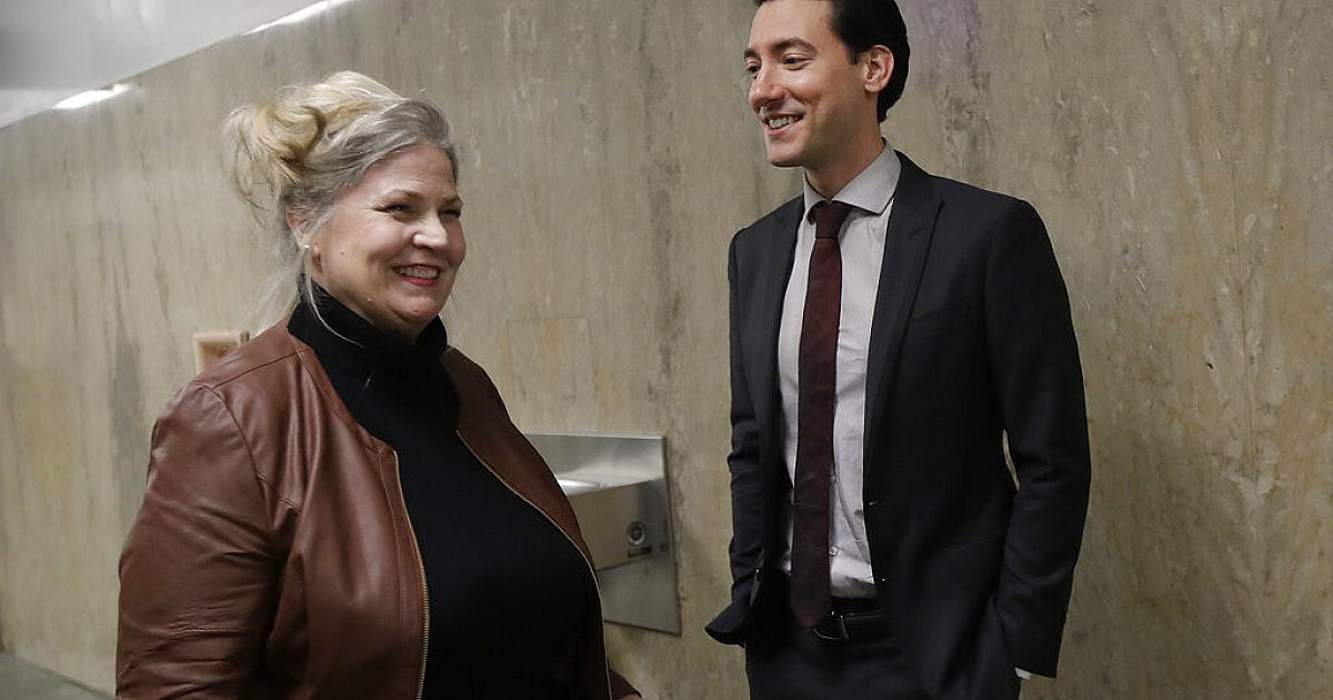 Les défenseurs des pro-vie infiltrés atteignent l'accord de plaidoyer en Californie