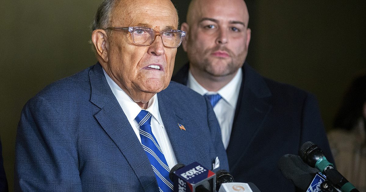 Rudy Giuliani reconnu coupable d'outrage au tribunal lors d'une affaire fédérale de diffamation