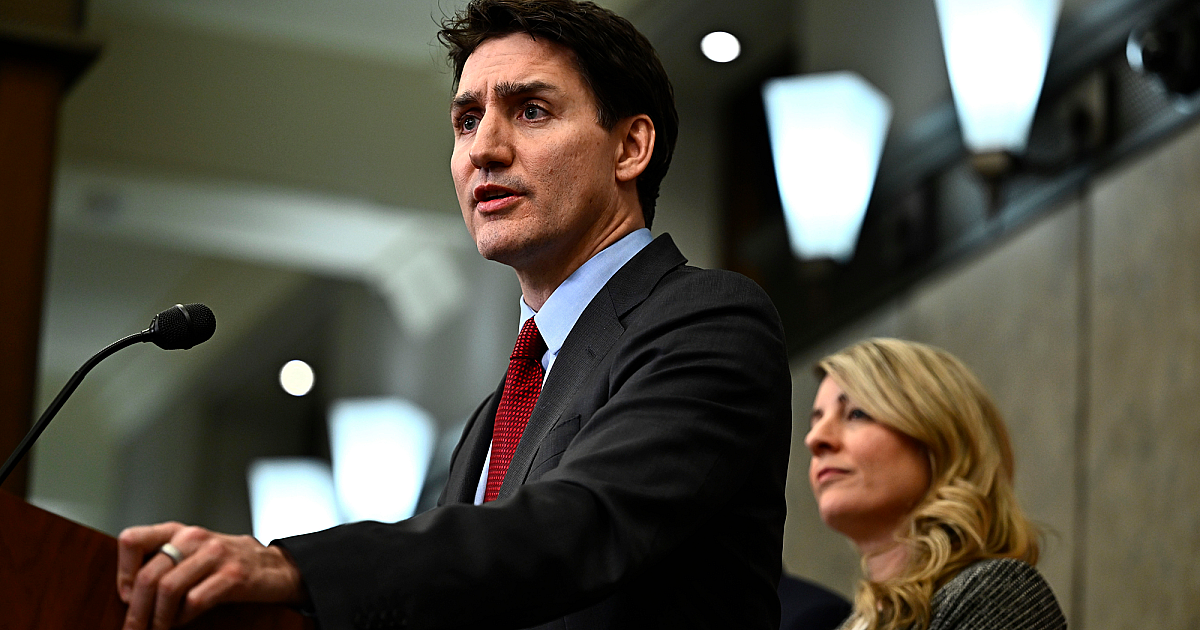 Les États-Unis font une pause tarifaires sur le Canada après l'accord sur la frontière