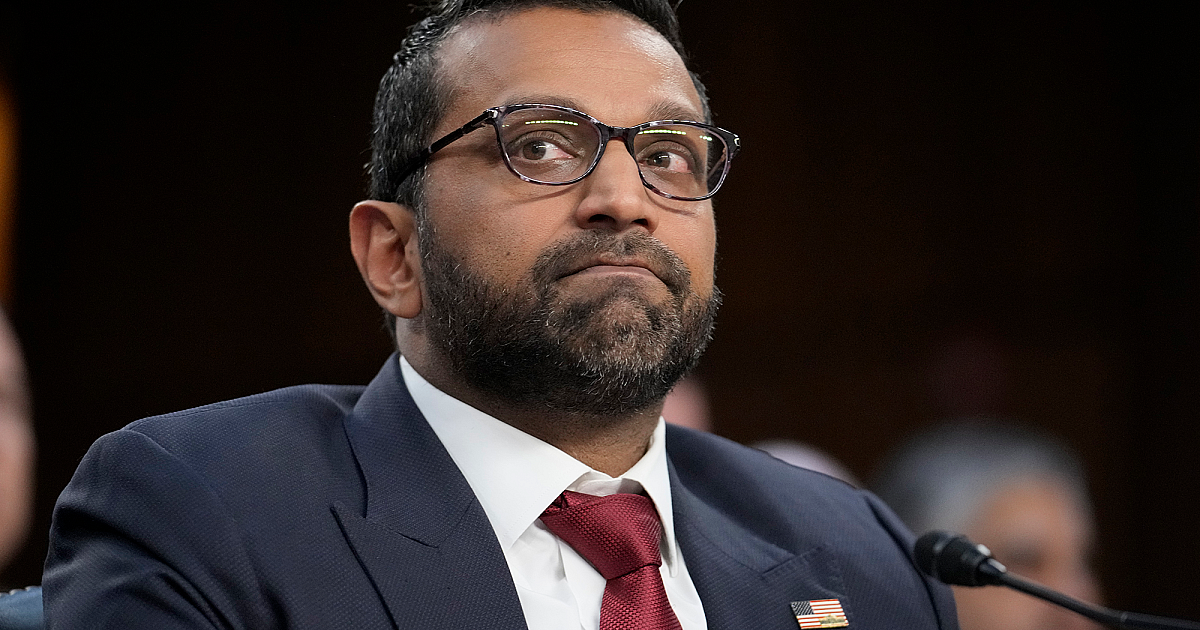 Le candidat au directeur du FBI promet de restaurer la confiance du public