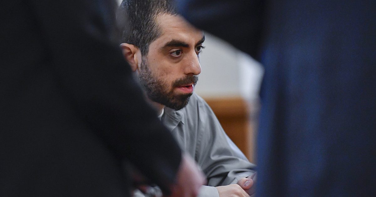 Les condamnés au jury sont attaquants de l'auteur Salman Rushdie de la tentative de meurtre