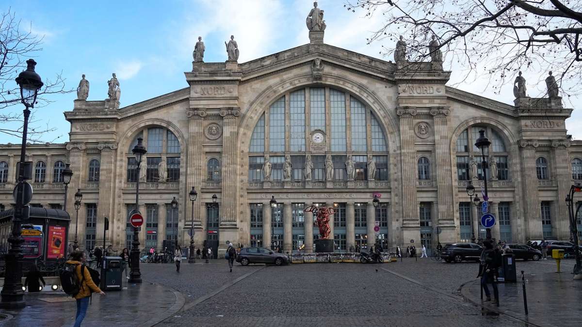Grande gare de Paris: les trains de freins de bombes de la Seconde Guerre mondiale au Paris Gare du Nord