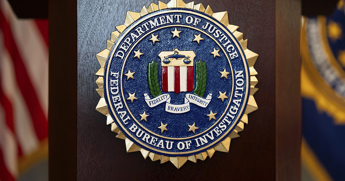 Le DOJ accuse un employé de production de DVD pour voler des disques de films inédits