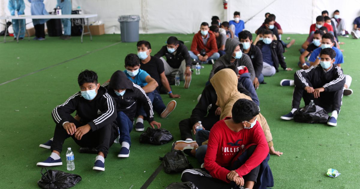 Trump durcit les règles pour protéger les enfants migrants contre la traite