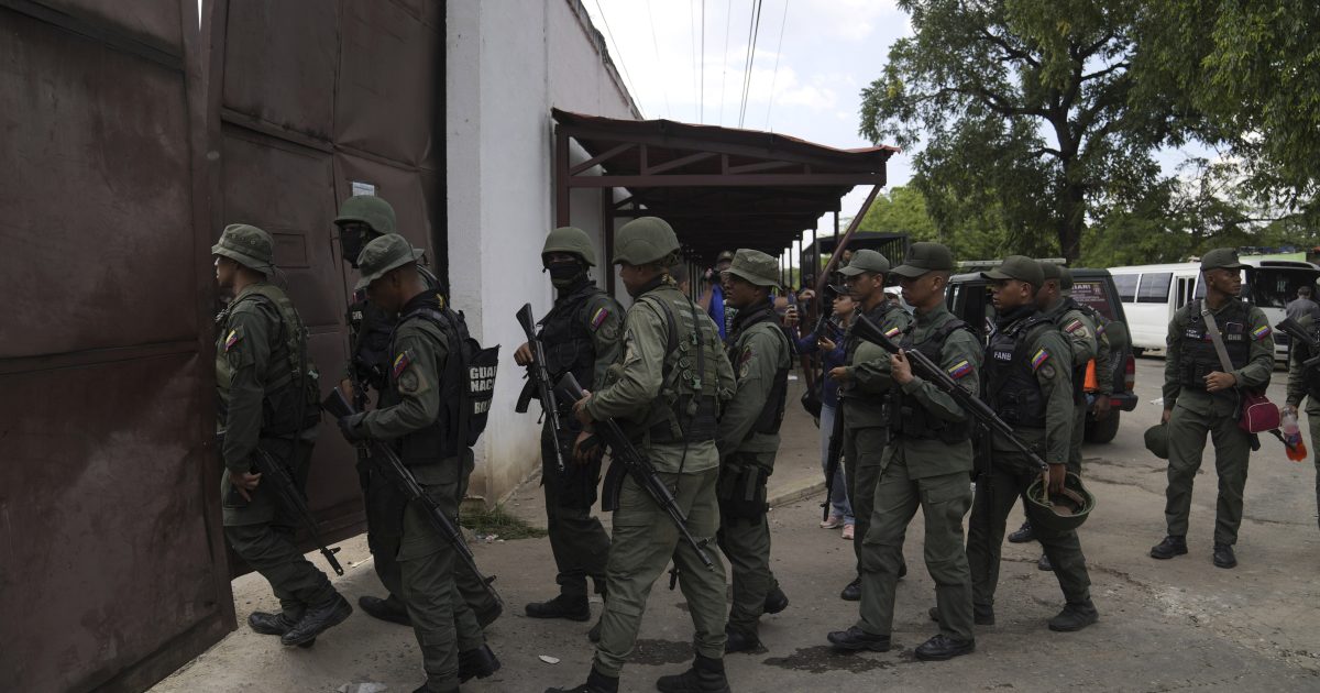 Gangster présumé Tren de Aragua d'abord être inculpé comme terroriste