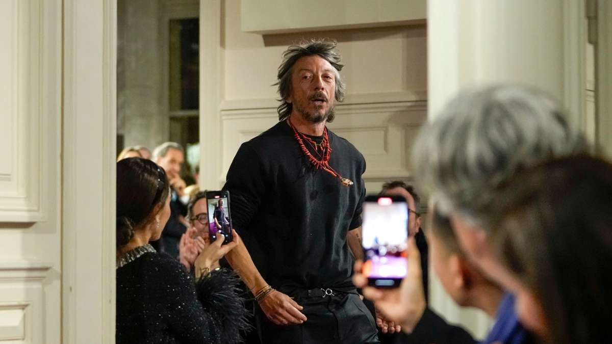 Demna successeur: le nouveau chef créatif de Balenciaga vient de Valentino