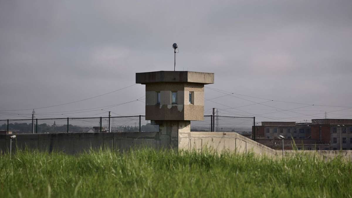 Série pour les prisons: cours anti-drogue plus dur en France déclenche une vague de violence