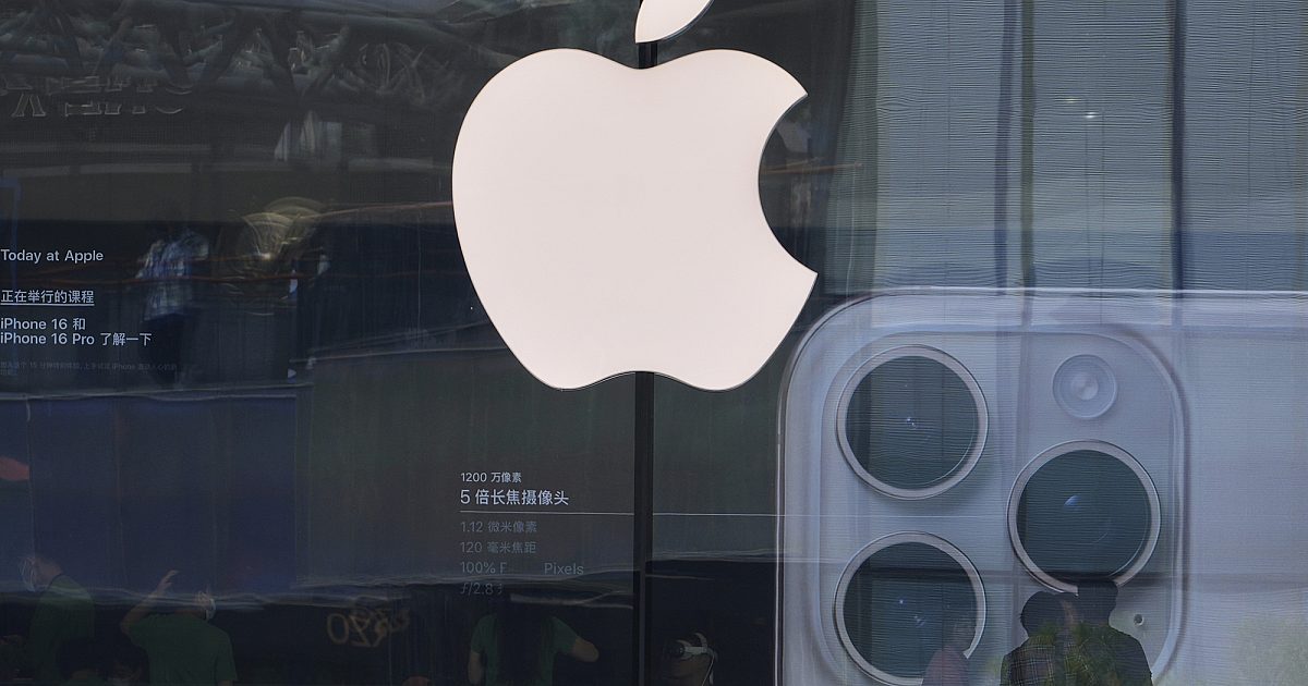 Trump menace plus de tarifs sur Apple, Union européenne