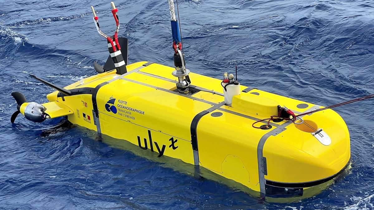 Déchets radioactifs: recherche de milliers de barils de déchets nucléaires dans l'Atlantique commence