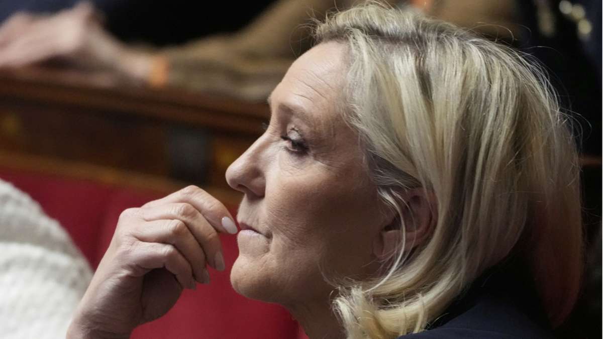 France: l'enquête financière a fouillé le siège du parti de Le Penns