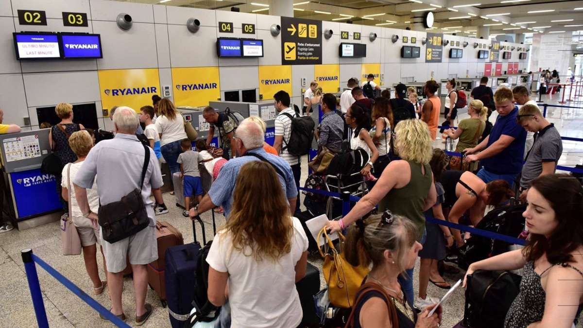 Le contrôle du trafic aérien est frappant en France - Stuttgart et Karlsruhe
