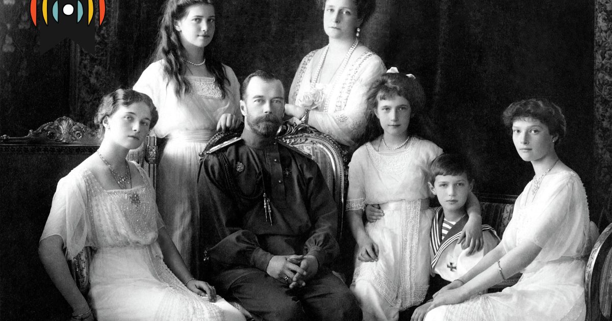 Livre d'histoire: La chute des Romanov