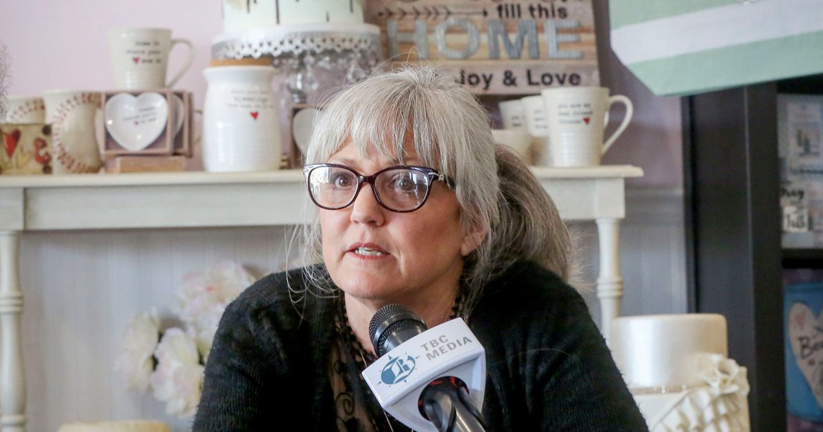 Baker demande à la Cour suprême de régler un grand débat sur les gâteaux une fois pour toutes les Cathy Miller défend ses croyances religieuses sur le mariage