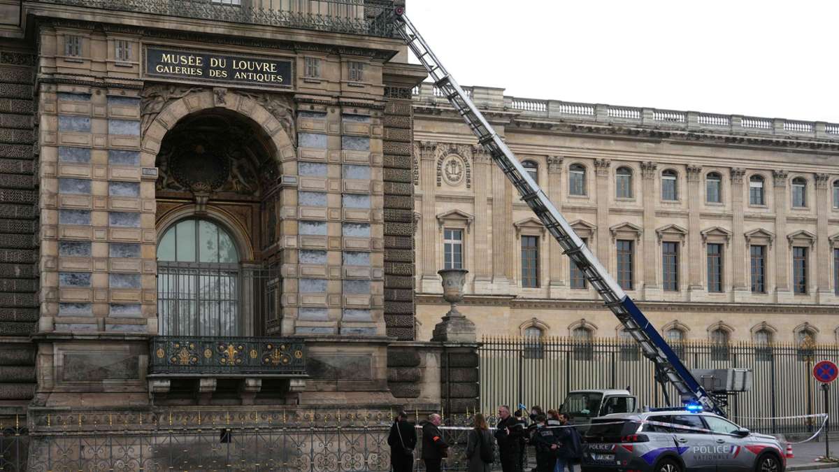 Crime : des cambrioleurs du Louvre volent un butin ayant une valeur historique