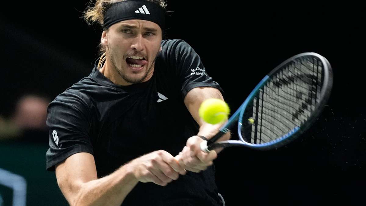 Tennis : Zverev bat des adversaires redoutables et défie Sinner en demi-finale