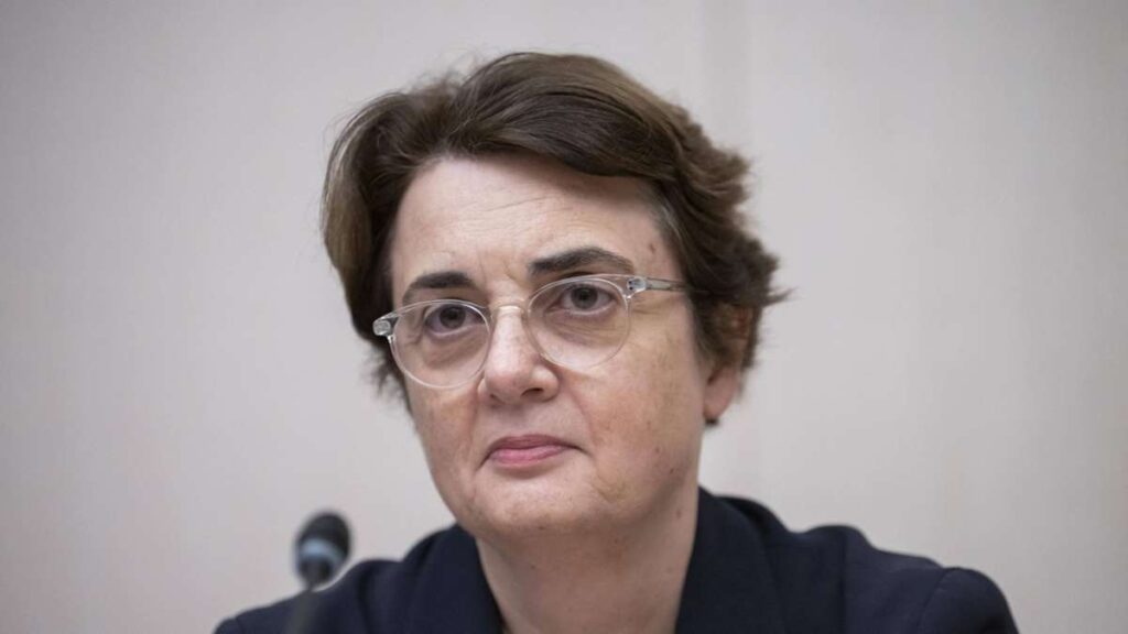 Après l'effondrement d'un musée à Paris : le directeur du Louvre démissionne