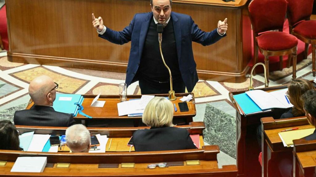 Budget 2026 : le budget français approuvé – les votes de censure échouent