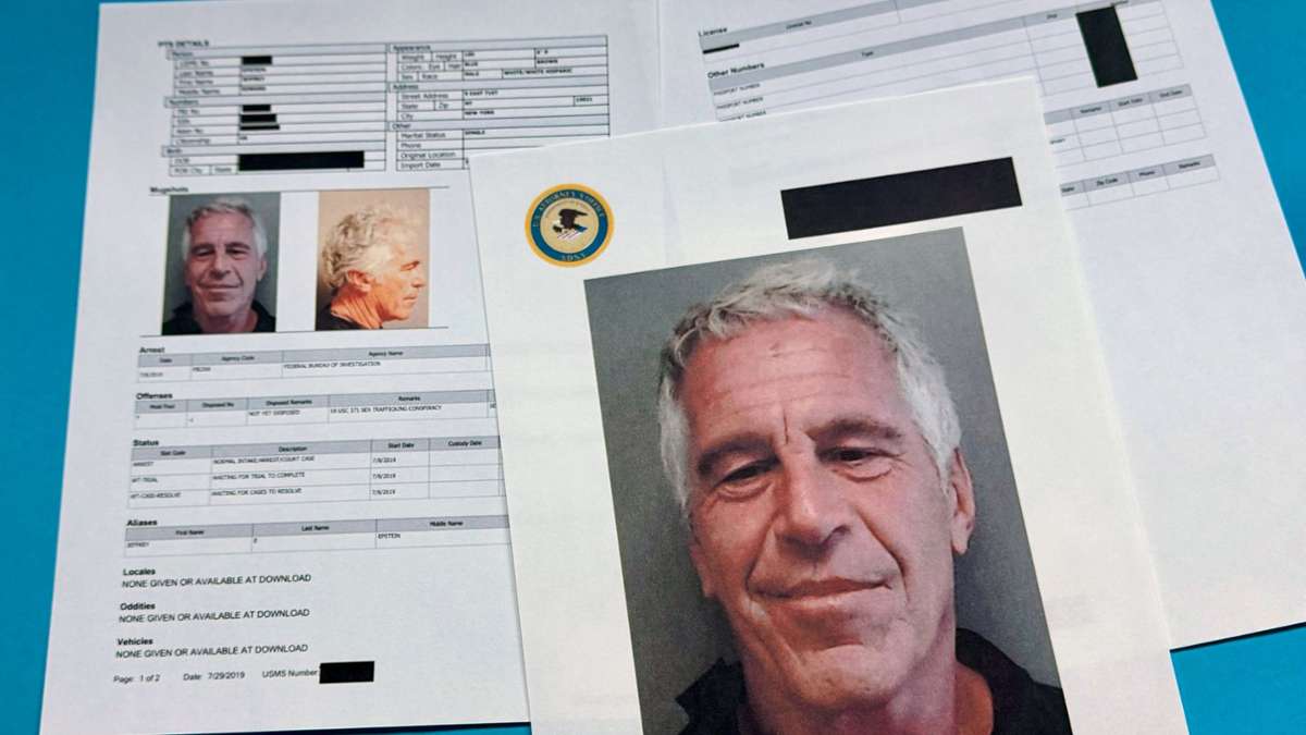 Scandale des délinquants sexuels : de la noblesse à la politique : le who's who des dossiers Epstein