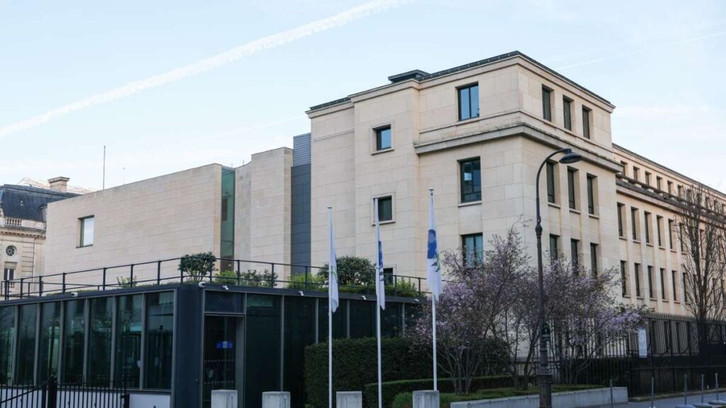 Conflit commercial : les États-Unis et la Chine entament de nouvelles négociations commerciales à Paris