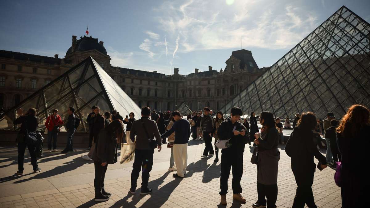 Crime : Six mois après le braquage : Où sont les joyaux du Louvre ?