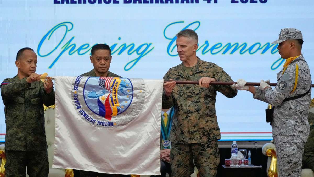 Manœuvres « Balikatan » : les Philippines et les États-Unis lancent d’importants exercices militaires conjoints