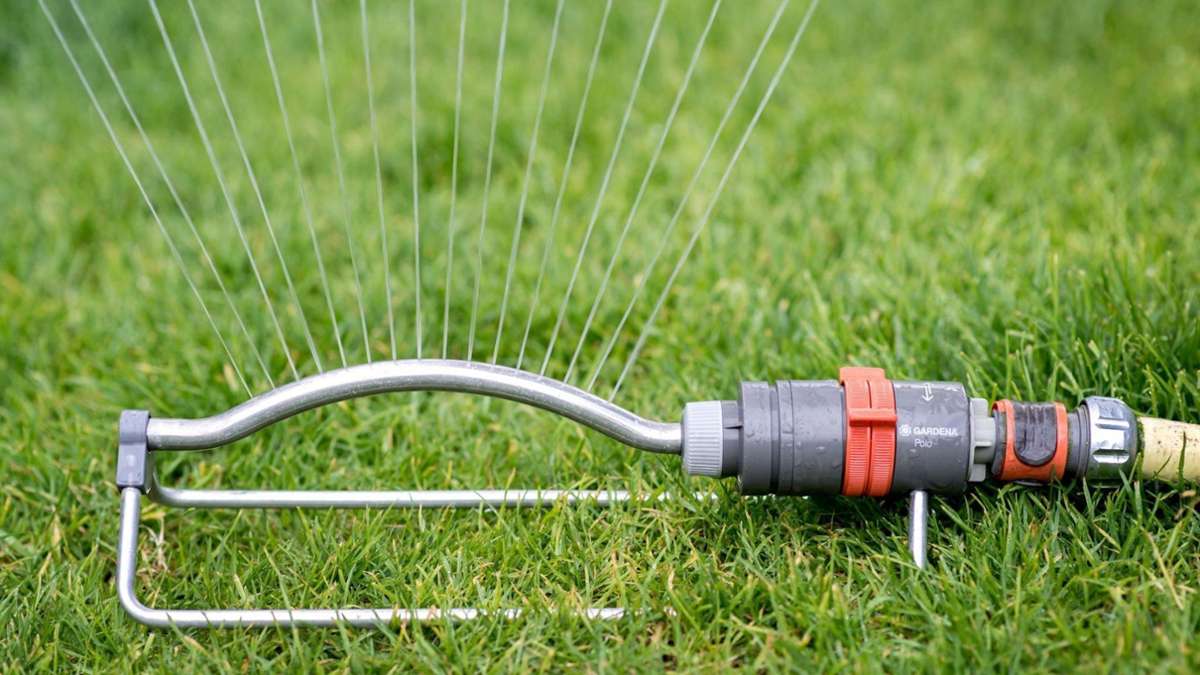 Chaleur et sécheresse : quand y a-t-il des interdictions d’utilisation de l’eau ?
